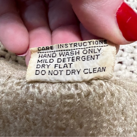 Vintage Pointelle Knit Sweater L - Picture 6 of 8